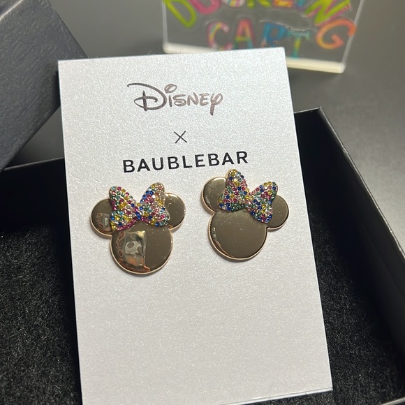 NEW💍 BAUBLEBAR x Disney Minnie Mouse Gold Stud Earrings - Picture 3 of 10
